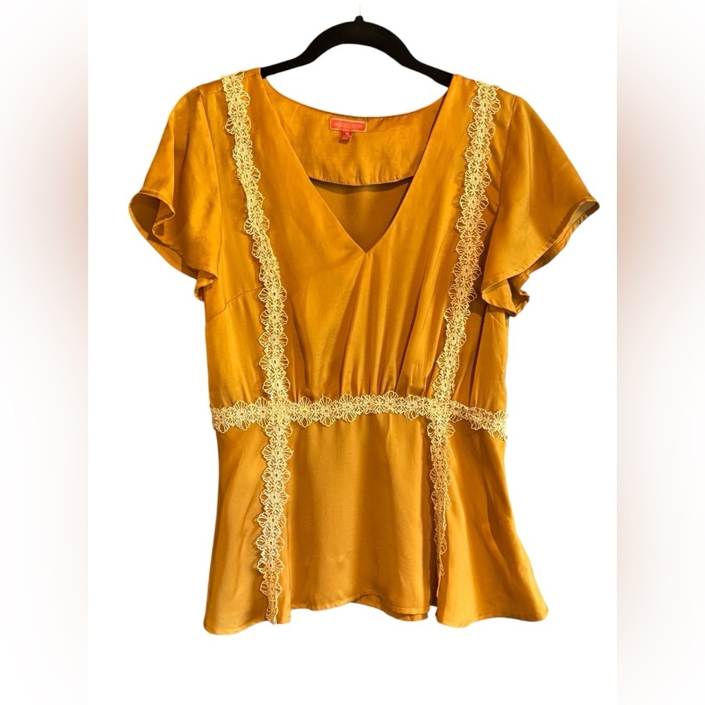MODCLOTH Woman's Mustard Short Sleeve Lace Embellished Blouse, Size M